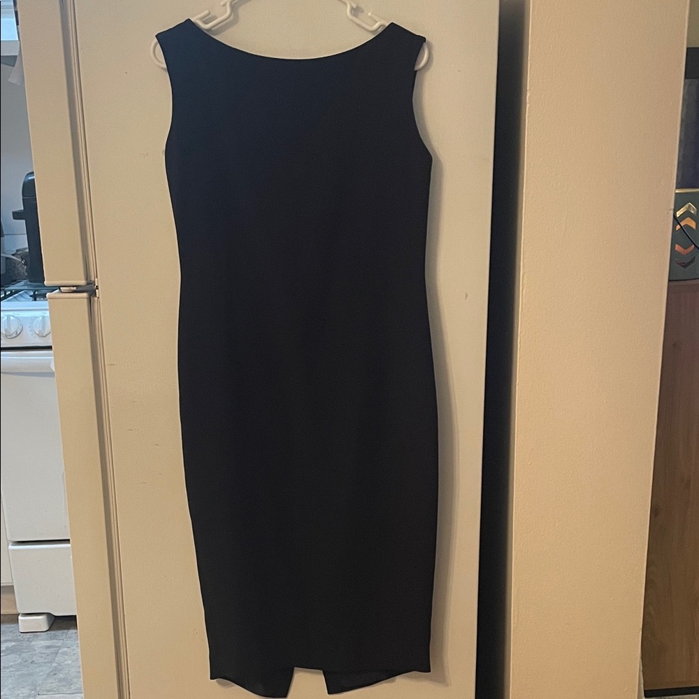 Lafayette 148 New York Size 4 100% Silk Classy Black Midi Dress